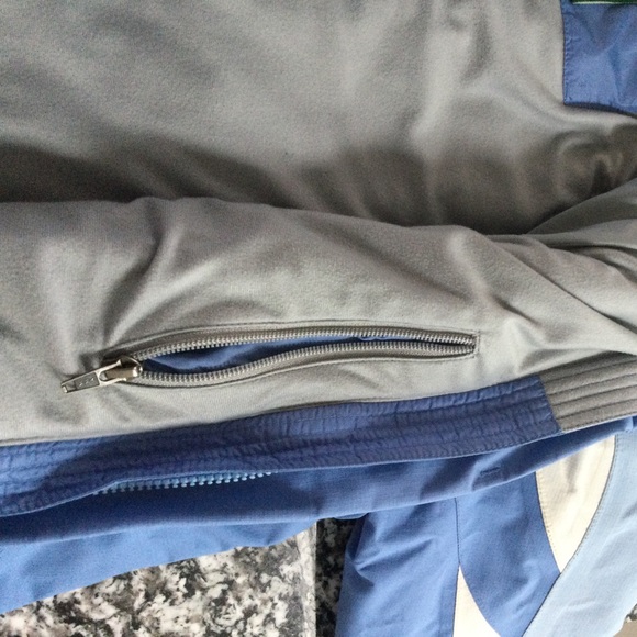 Women’s L.L. Bean 3-in-1 Jacket - Picture 7 of 12